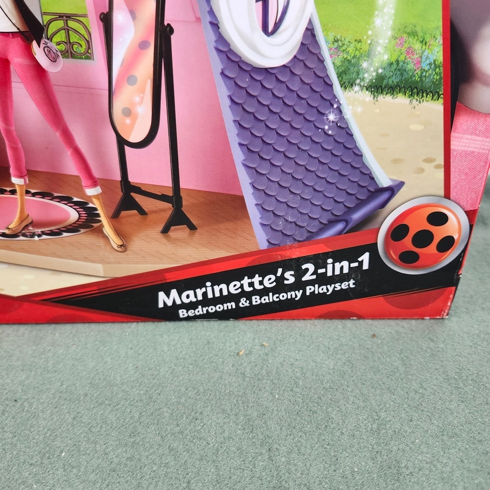 NEW Miraculous Ladybug Superhero Marinette's 2 in 1 Bedroom & Balcony Playset - Picture 2 of 3